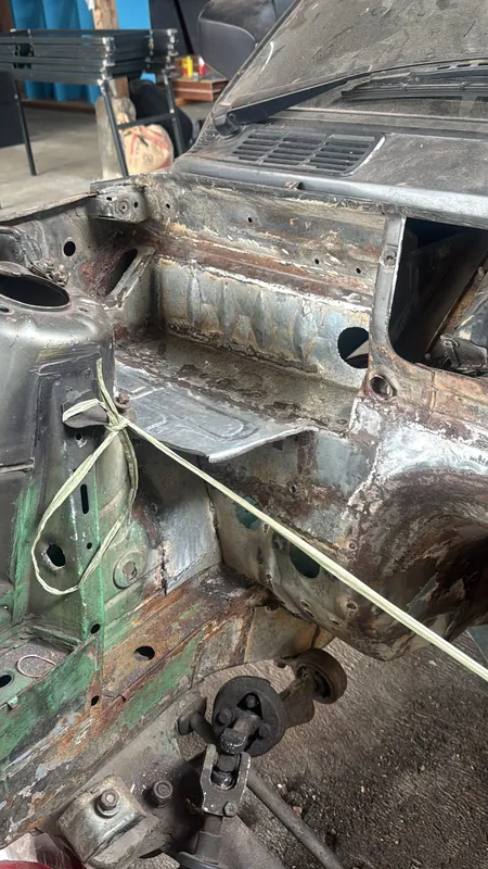Repaired E30 scuttle and inner wing, partly primed